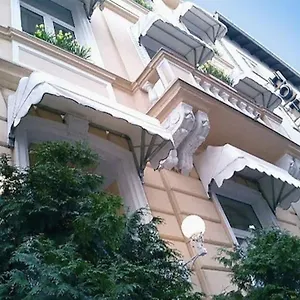 Hotel Buchholz Downtown, Colonia